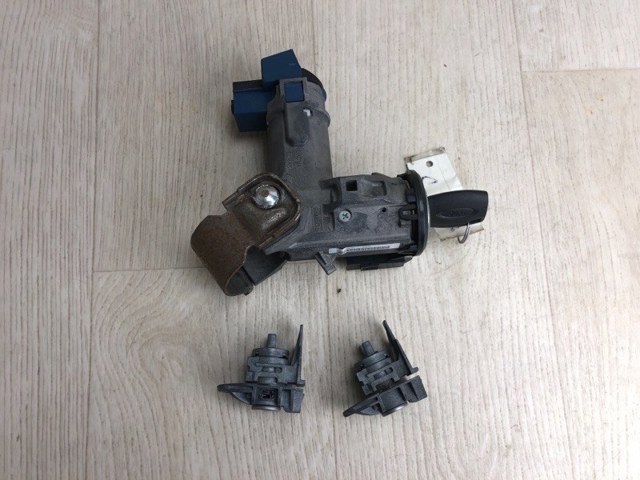BE8Z3F527B Замок зажигания купить Николаев