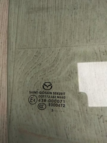 MAZDA BHN972510 Стекло двери задней правой в наличии Днепр