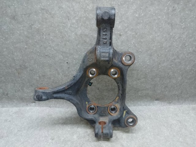 Цапфа - поворотный кулак передний, левый BJS733031 MAZDA