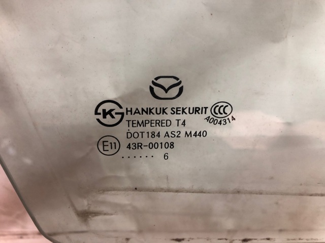 MAZDA BJS758510 Стекло двери передней правой в наличии Ирпень