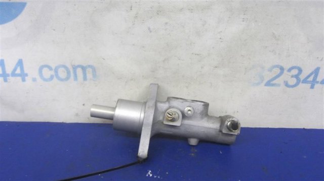Цилиндр главный тормоза (гидротормозов) BPYS4340ZB MAZDA