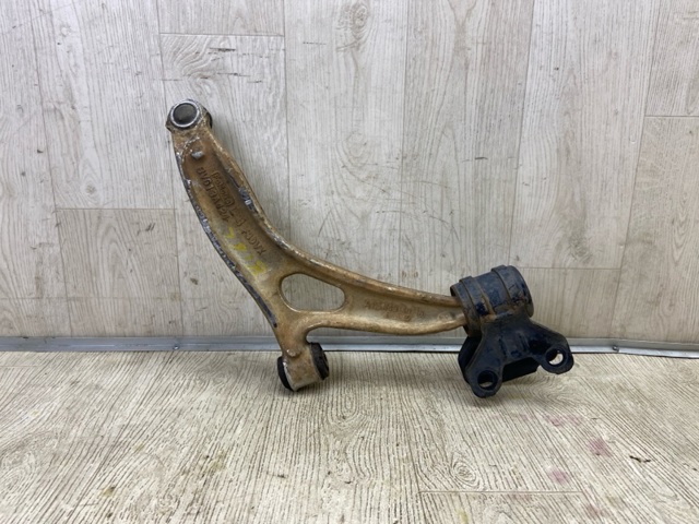 Рычаг передней подвески нижний левый BV6Z3079F FORD