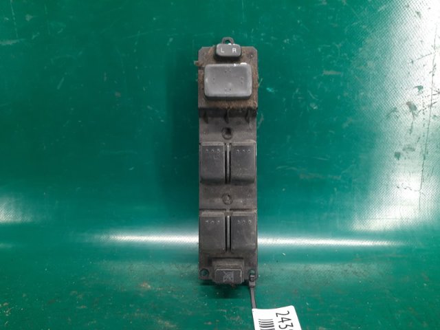 Кнопки переднего левого стеклоподъёмника CC4366350A MAZDA