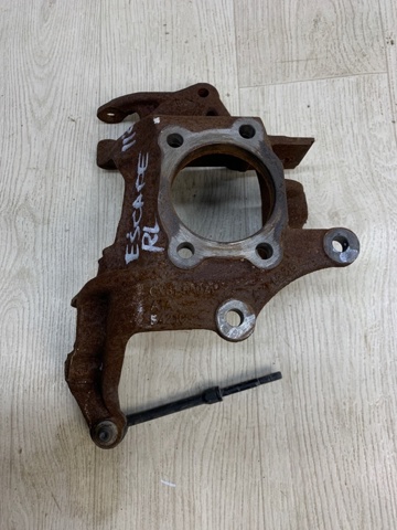 Кулак поворотный левый CV615A971 FORD