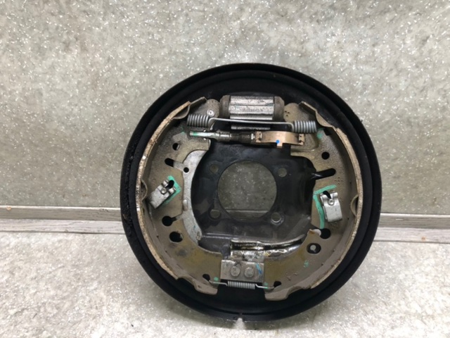 Задние барабанные тормозные колодки D40603SG0A NISSAN