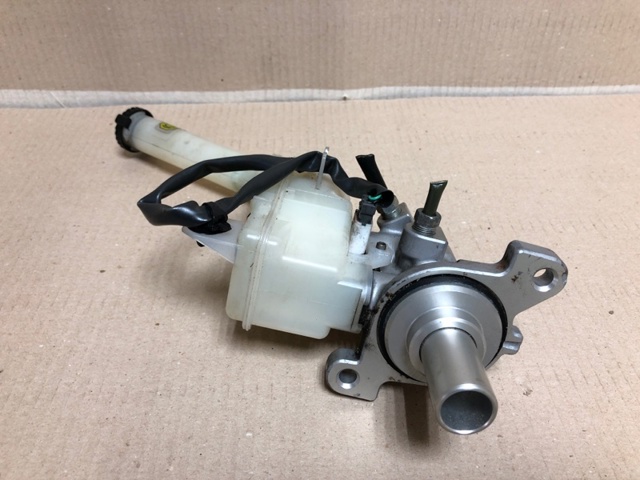 D60101KD1A NISSAN Главный тормозной цилиндр купить в Кривой Рог
