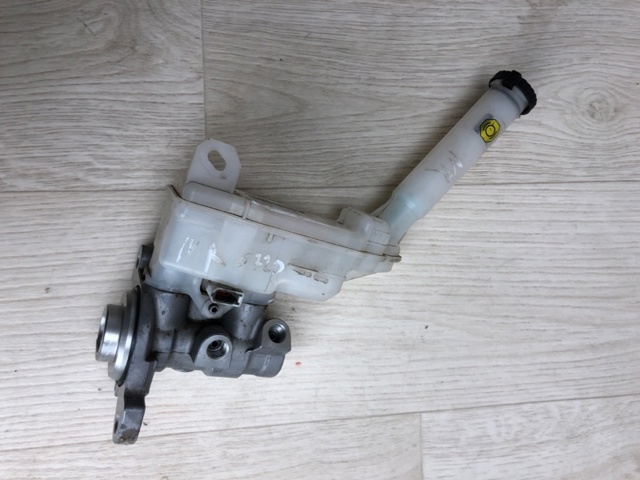 NISSAN D60101KD1A Главный тормозной цилиндр в наличии Киев