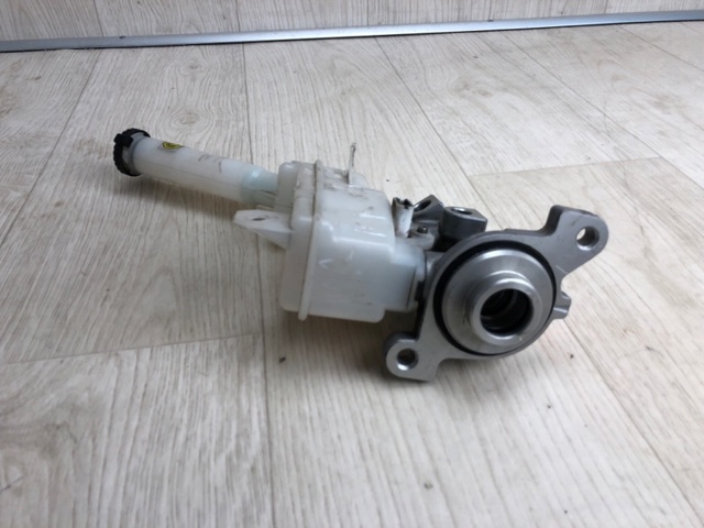 D60101KD1A NISSAN Главный тормозной цилиндр купить в Черновцы