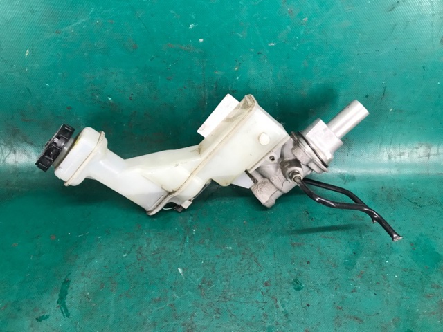 D6010JG80A Цилиндр тормозной главный купить Житомир