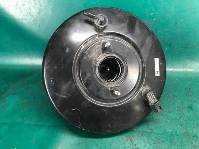 Усилитель тормоза вакуумный D72104BA0D NISSAN
