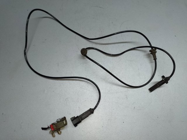 Передний датчик АБС DA8Z2C204C FORD