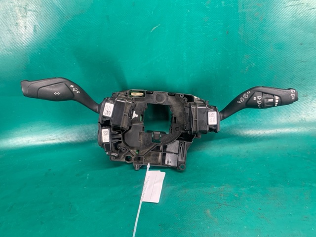 Переключатель подрулевой, правый DG9Z17A553CA FORD
