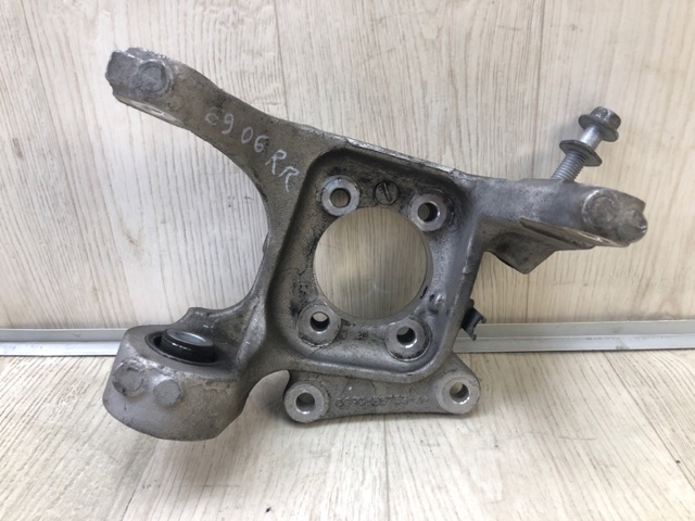 DG9Z5B758B FORD Цапфа (поворотный кулак) задний правый купить в Кривой Рог