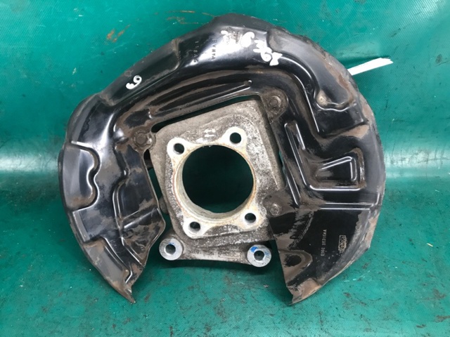 Цапфа поворотного кулака DG9Z5B758B FORD