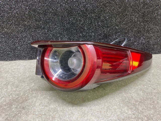 Фара задняя правая внешняя DGH951150A MAZDA