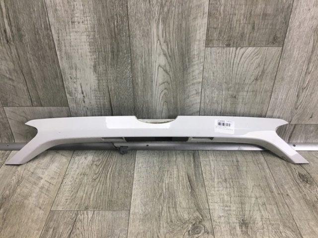 Накладка на багажник DS7Z5443400BA FORD