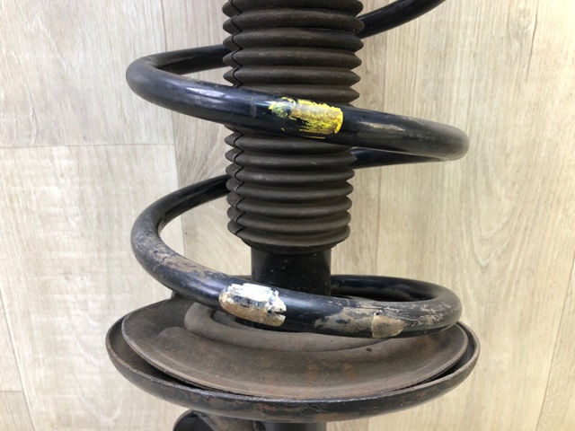 E43023KA0A NISSAN Амортизатор передний правый купить в Харьков