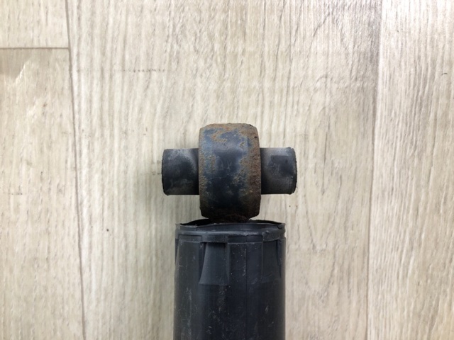 E62104BA0C NISSAN Амортизатор задний купить в Львов