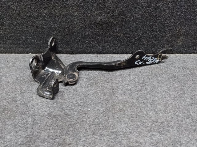 MAZDA EG2152410B Петля капота правая в наличии Одесса