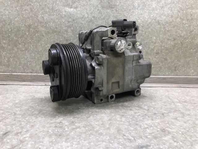 Компрессор системы кондиционирования EG2161450A MAZDA