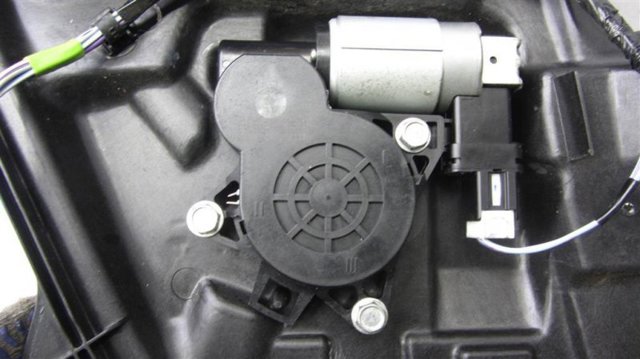 MAZDA EG2173590C Механизм стеклоподъемника двери задней левой в наличии Одесса