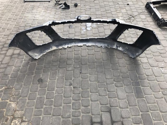MAZDA EH4450031F Передний бампер в наличии Тернополь
