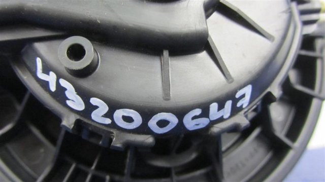 HYUNDAI F00S3B2412 в наличии Каменское
