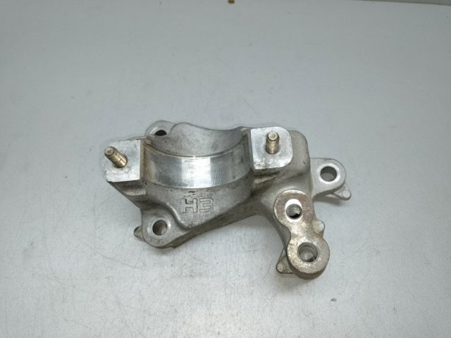 MAZDA F2A525740B в наличии Украина