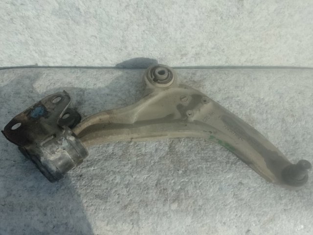 Правый рычаг передней нижней подвески F2GZ3078C FORD