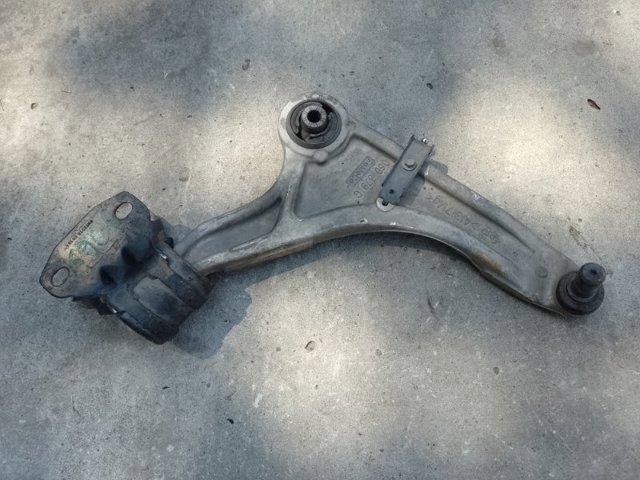 Рычаг передней подвески нижний, правый FG9C3A052ANB FORD