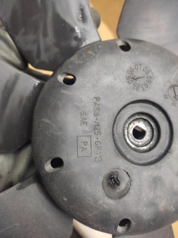 MAZDA FS1G15140 Диффузор вентилятора в сборе с мотором и крыльчаткой в наличии Черновцы
