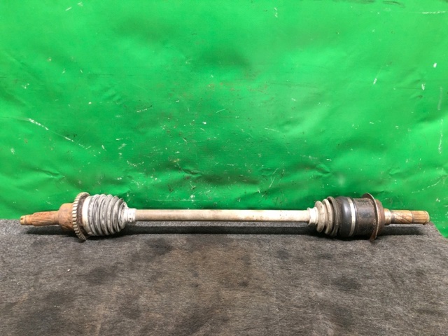 Полуось задняя, правая GD702550XA MAZDA
