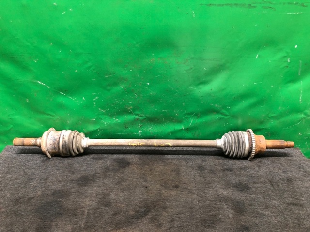 Полуось задняя, левая GD702560XA MAZDA