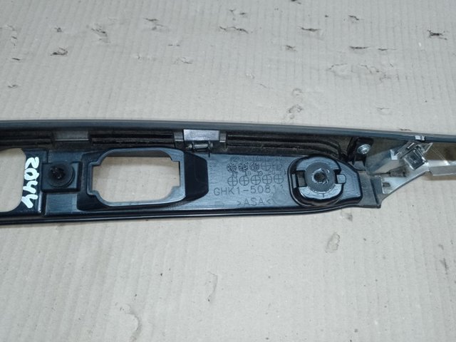 GHK1508E0C MAZDA Молдинг крышки багажника купить в Тернополь