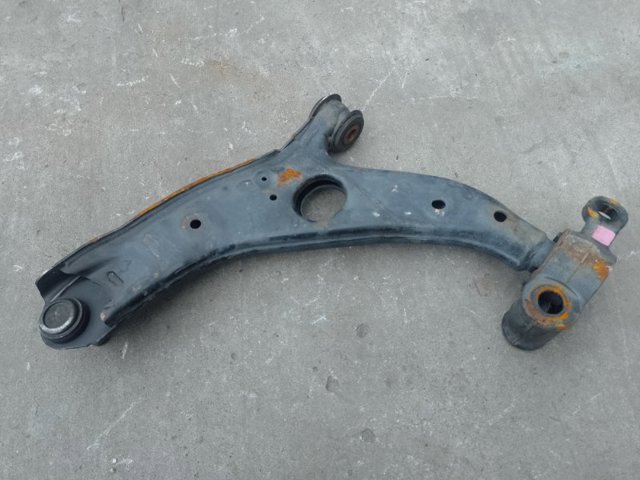 GHP934300C MAZDA Нижний рычаг купить в Одесса