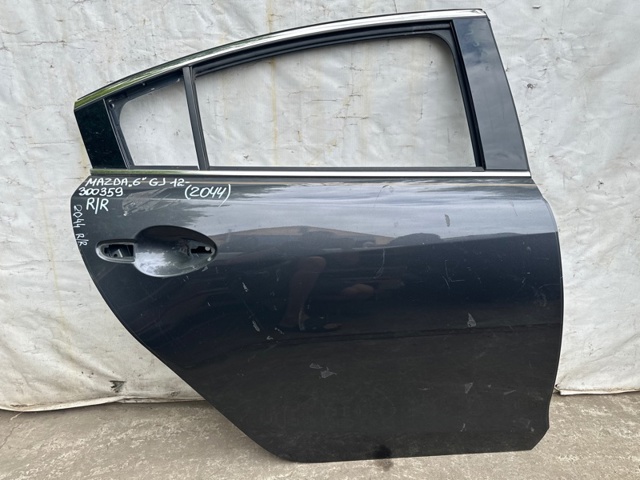 Дверь пассажирская задняя правая GHY27202XA MAZDA