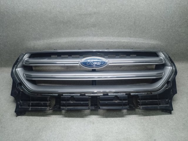 Облицовка радиатора GJ5Z8200AA FORD