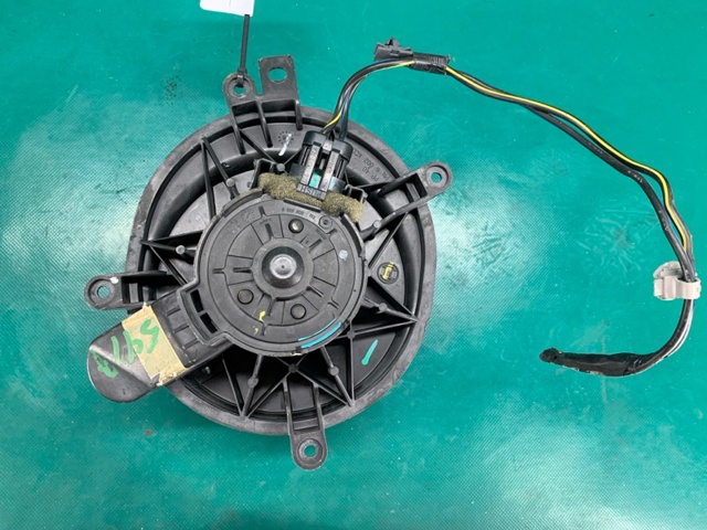 GK3J61B10B MAZDA Мотор вентилятора печки (отопителя салона) купить в Украина