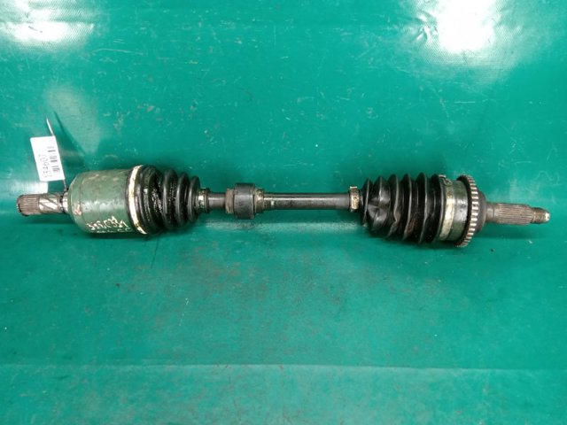Левая полуось GP022560XB MAZDA