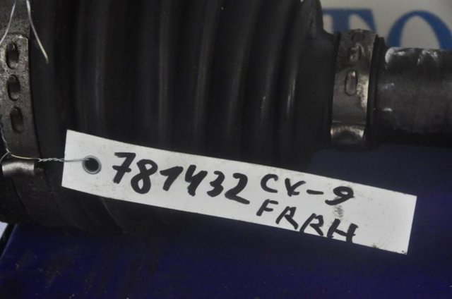 MAZDA GP312550XE Полуось (привод) передняя правая в наличии Днепр