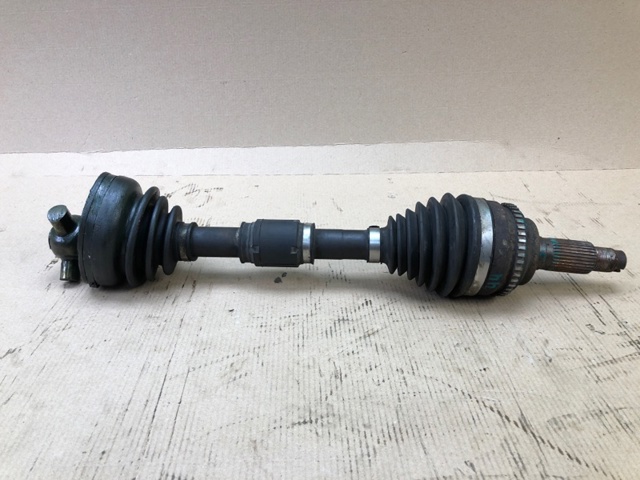 Привод в сборе левый GP322560XB MAZDA