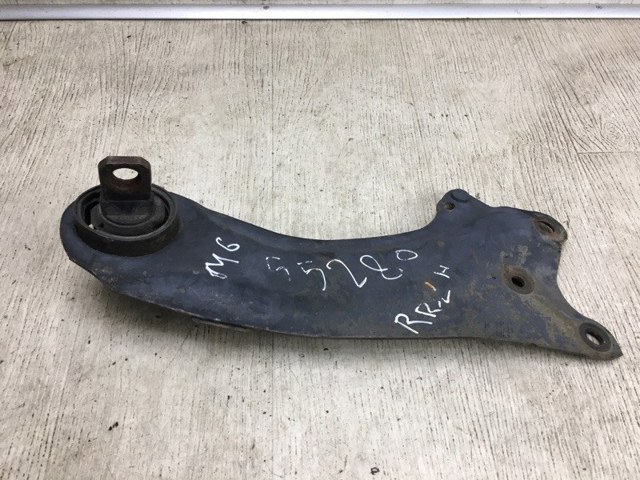 Рычаг/тяга задней подвески продольный нижний, левый GS1D28250C MAZDA