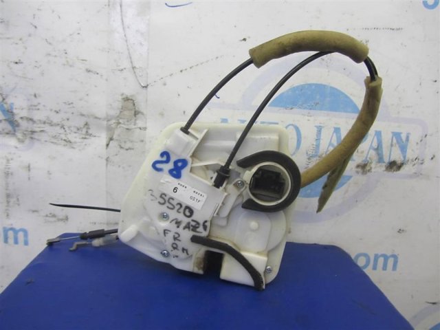 Дверной замок передний правый GS1F58310B MAZDA