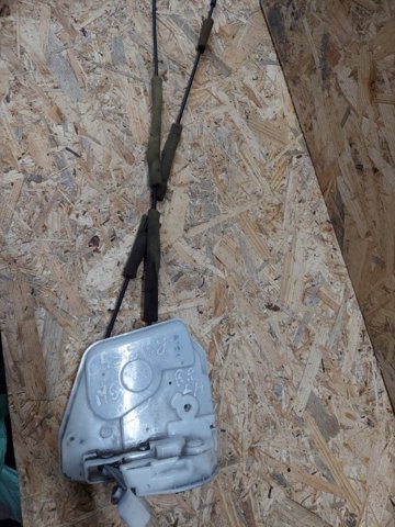 Замок двери задней левой GS1F73310B MAZDA