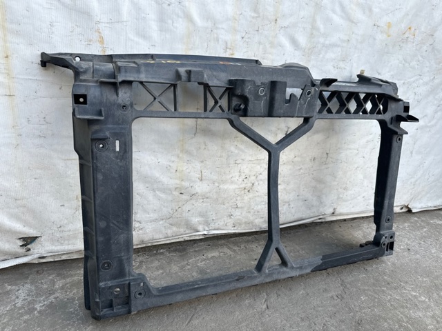 GS3L53110D MAZDA Рамка радиатора купить в Полтава