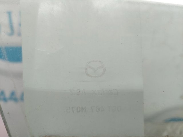 Стекло двери передней правой GS3L58511A MAZDA