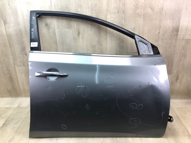 Пассажирская передняя дверь H01009AMMA NISSAN
