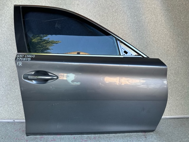 Пассажирская передняя дверь H010M4GAMA NISSAN