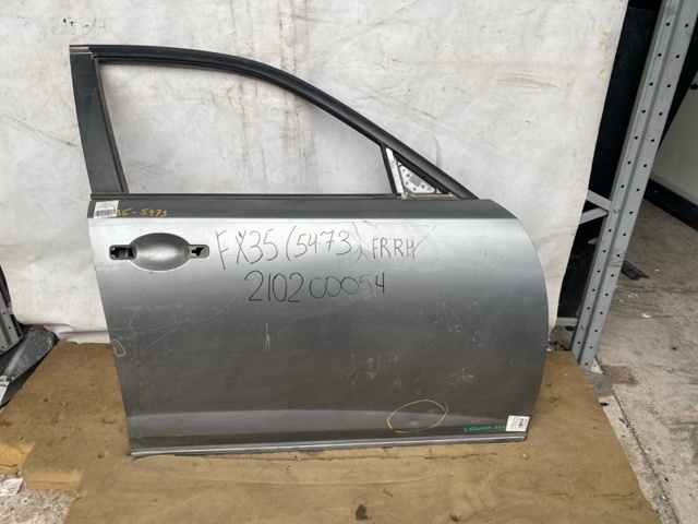 Пассажирская передняя дверь H010MCL7MA NISSAN