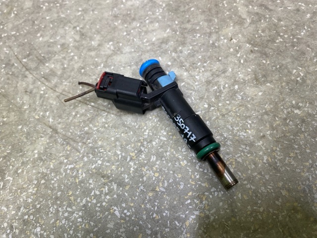 HX7Z9F593B FORD Форсунка впрыска топлива купить в Кривой Рог